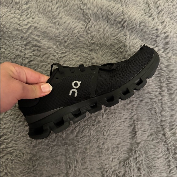 ON CLOUD Women’s X4 Black Athletic Shoes Size 6.5 - Picture 9 of 11